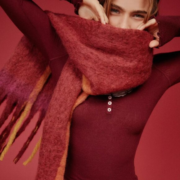 Cozy Multicolor Fringed Blanket Scarf - Picture 1 of 2